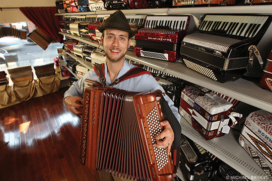 Liberty bellows used deals accordion