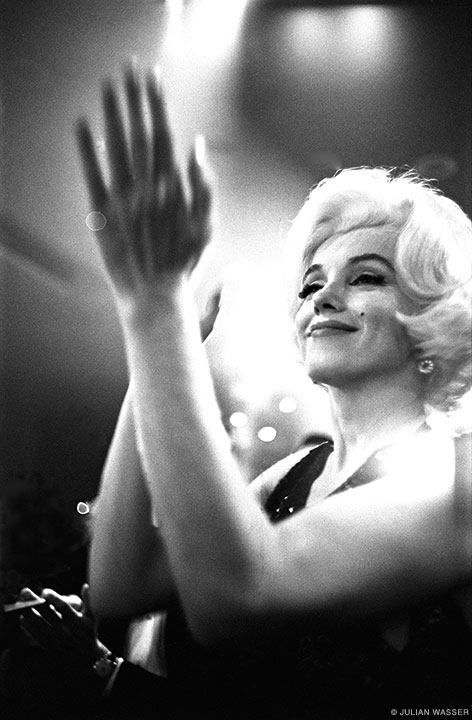 Marilyn Monroe at the Golden Globes (1962, UPI). 