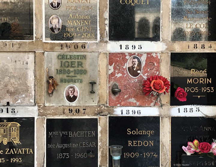 Photo of memorials at Père Lachaise cemetery