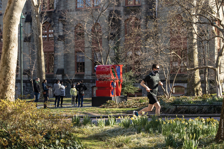 Photo of LOVE sculpture on College Green