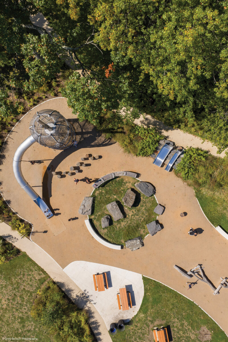 洋書 The Playground of the Far East 洋書 The Playground of the Far